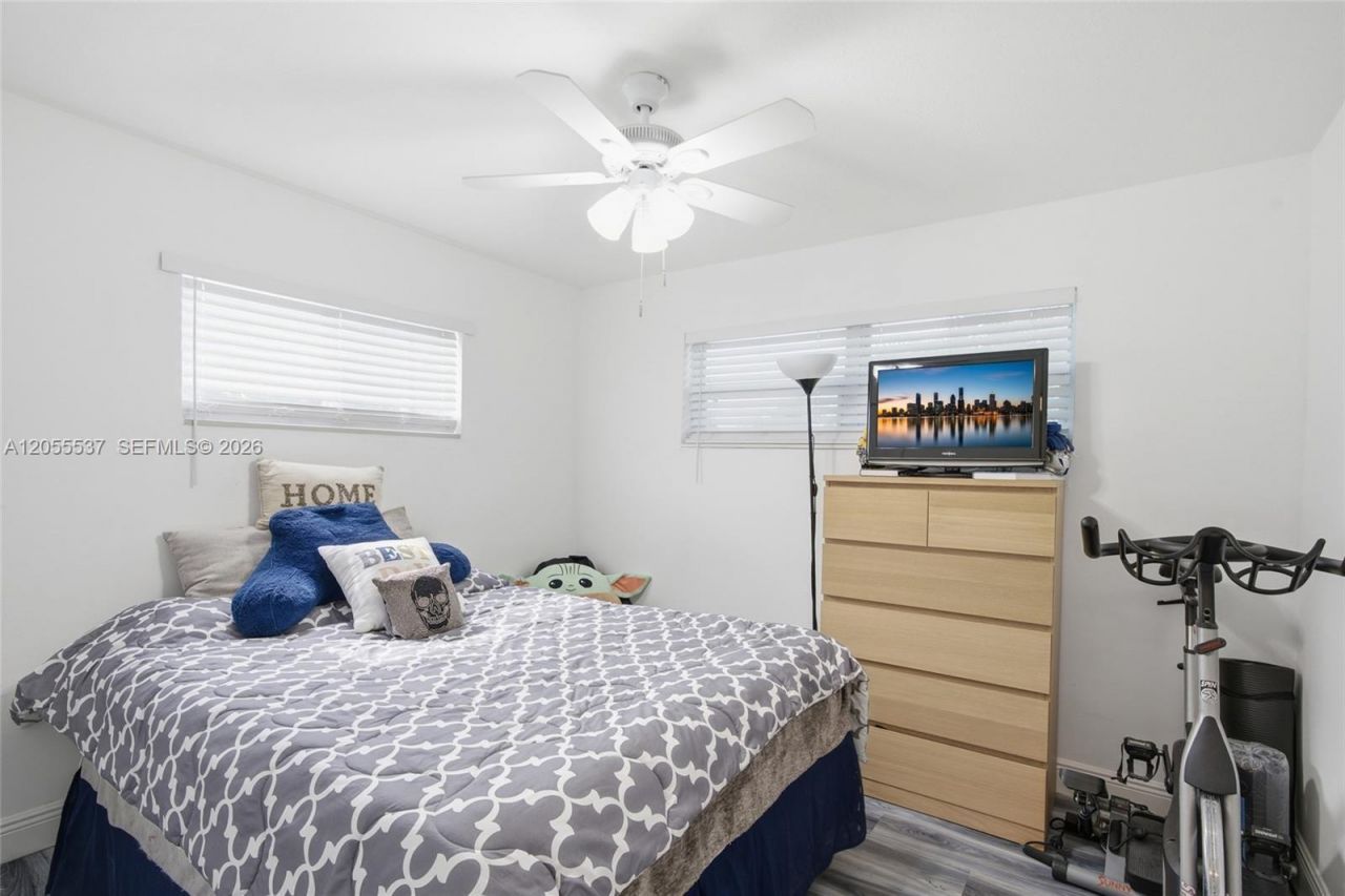 6871 NW 28th St, Sunrise, FL 33313 Photo