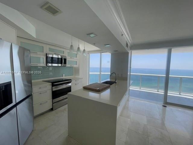 6301 Collins Ave, Unit 2402, Miami Beach, FL 33141 Photo