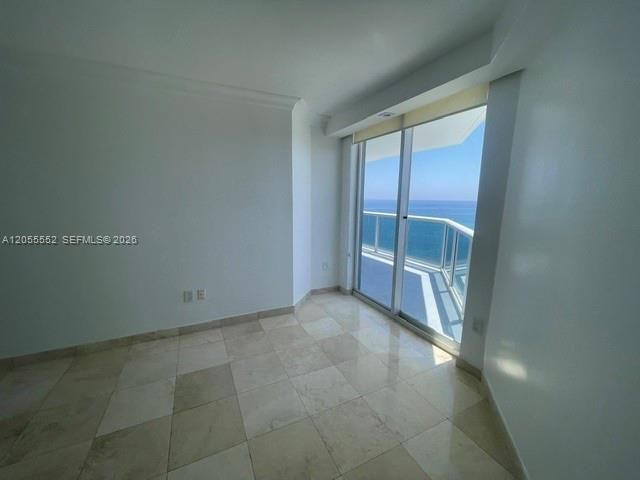6301 Collins Ave, Unit 2402, Miami Beach, FL 33141 Photo