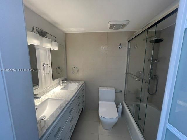 6301 Collins Ave, Unit 2402, Miami Beach, FL 33141 Photo