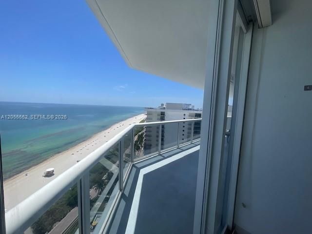 6301 Collins Ave, Unit 2402, Miami Beach, FL 33141 Photo