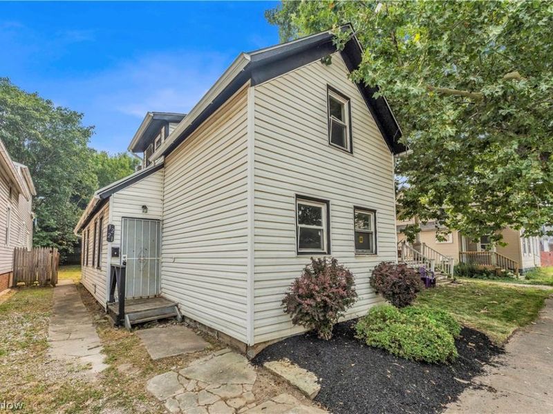 3221 Trowbridge Avenue, Cleveland, OH 44109 Photo 1
