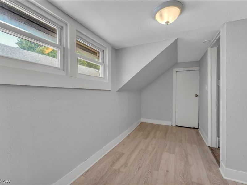 3221 Trowbridge Avenue, Cleveland, OH 44109 Photo 18