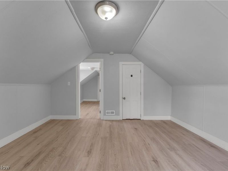3221 Trowbridge Avenue, Cleveland, OH 44109 Photo 20