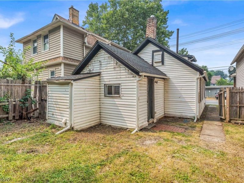 3221 Trowbridge Avenue, Cleveland, OH 44109 Photo 25