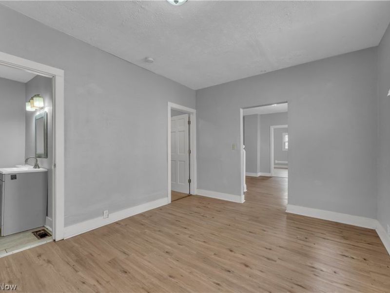 3221 Trowbridge Avenue, Cleveland, OH 44109 Photo 8