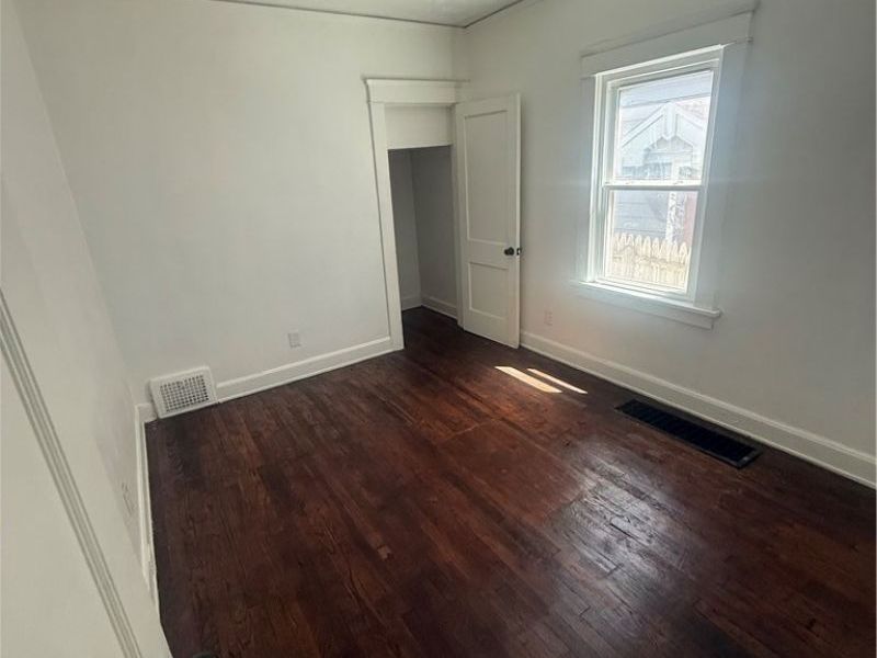 4236 E 131st Street, Cleveland, OH 44105 Photo 12