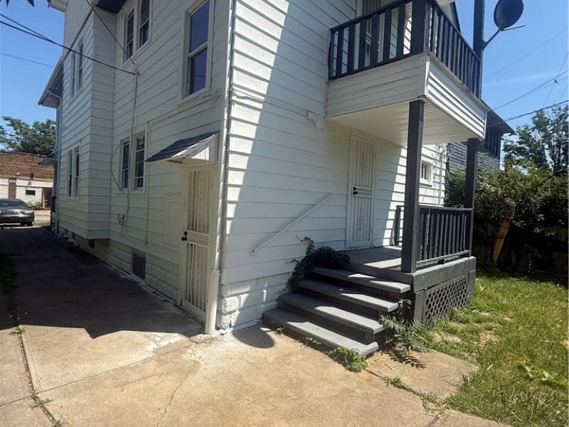 4236 E 131st Street, Cleveland, OH 44105 Photo 3