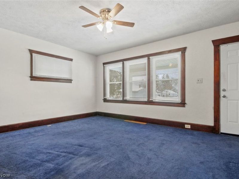 2003 E Midlothian Boulevard, Youngstown, OH 44502 Photo 8