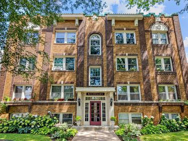 3603 Aldrich Avenue S, Unit 302, Minneapolis, MN 55409