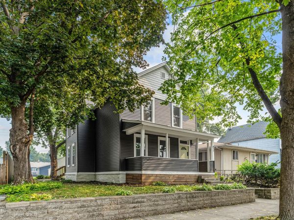 811 Watson Avenue, Saint Paul, MN 55102