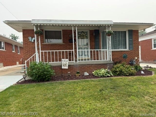 15195 Russell Avenue, Allen Park, MI 48101 Main Photo