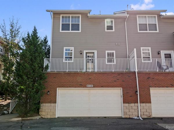 45630 Altz Street, Utica, Mi 48315