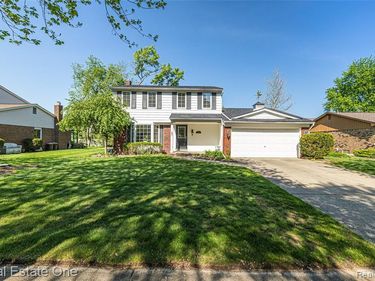 4931 Calvert Drive, Troy, MI 48085