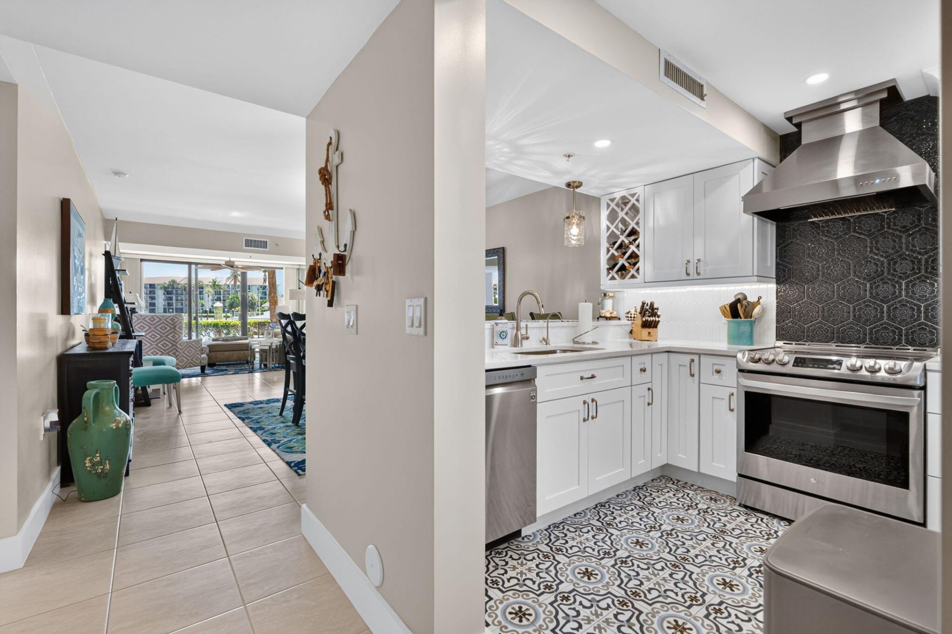2401 Marina Isle Way, Unit 105, Jupiter, FL 33477 Photo