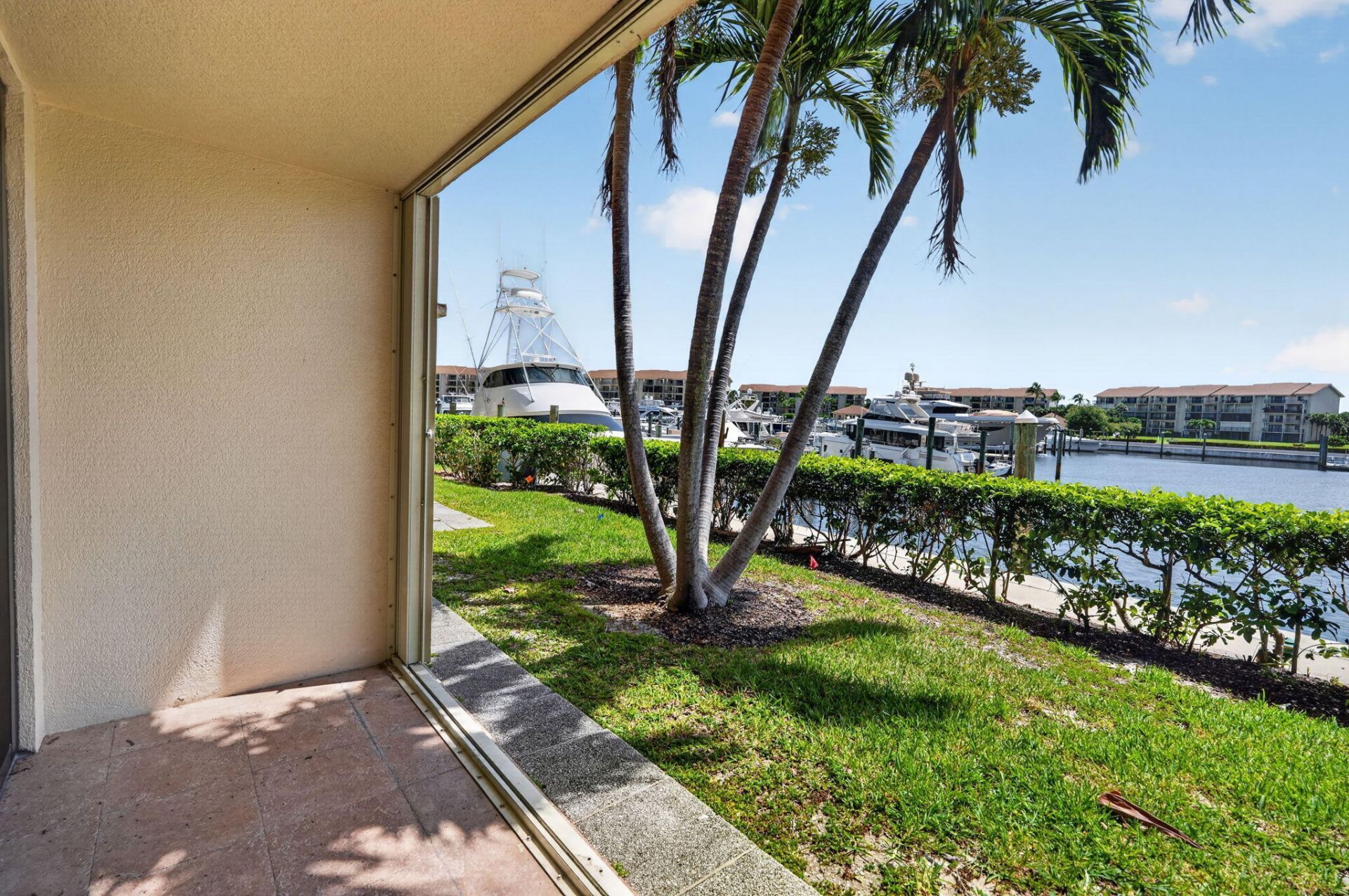 2401 Marina Isle Way, Unit 105, Jupiter, FL 33477 Photo