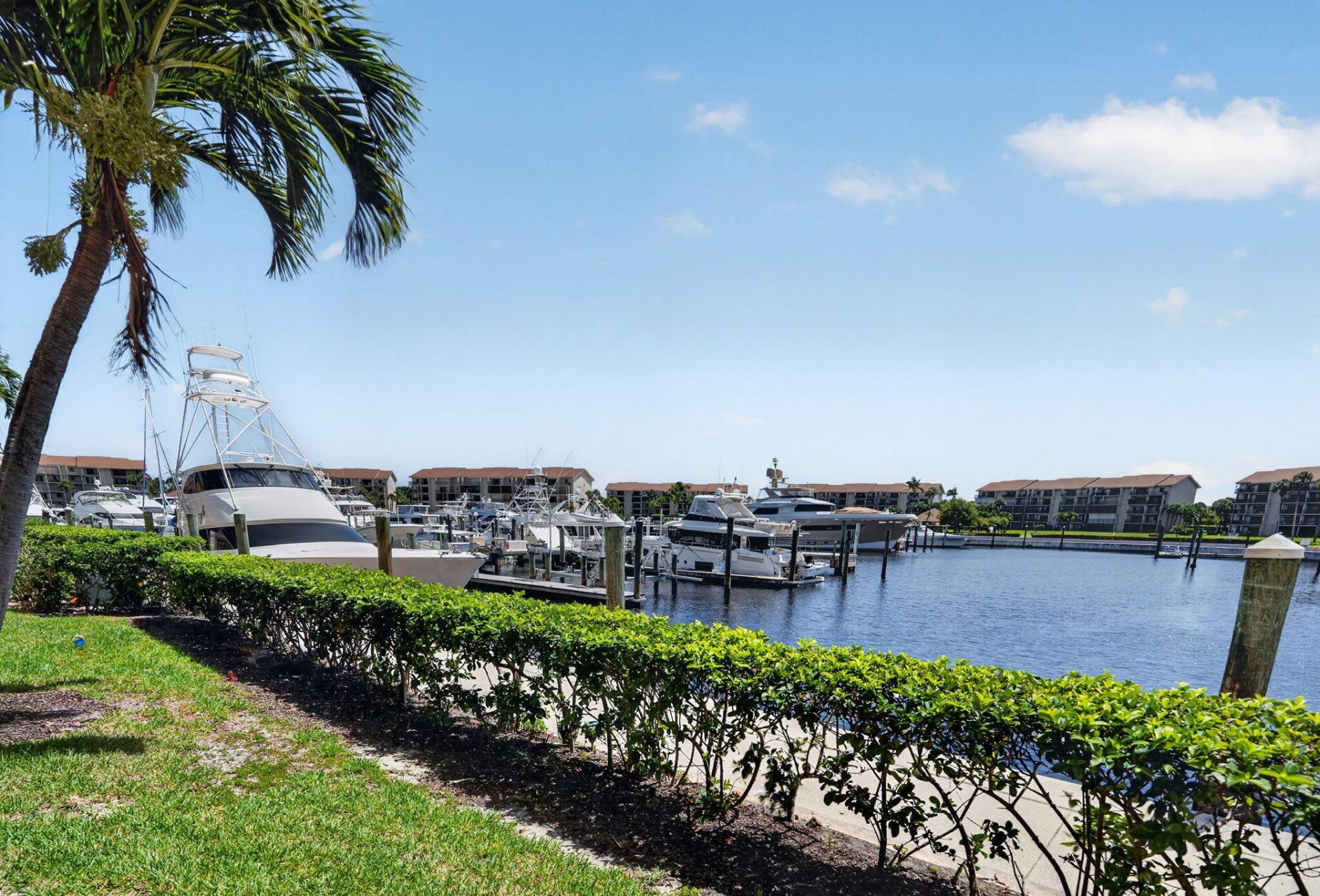 2401 Marina Isle Way, Unit 105, Jupiter, FL 33477 Photo