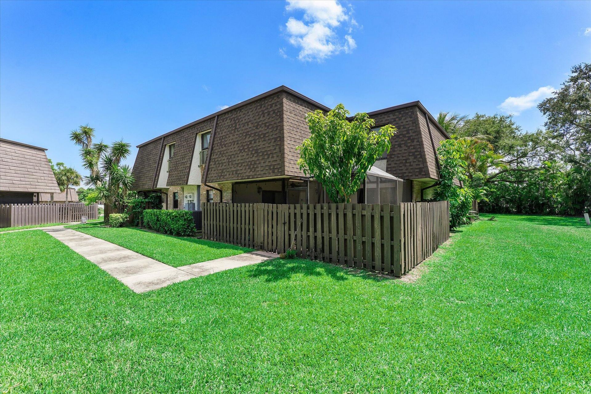 2562 NW 99th Avenue, Coral Springs, FL 33065 Photo