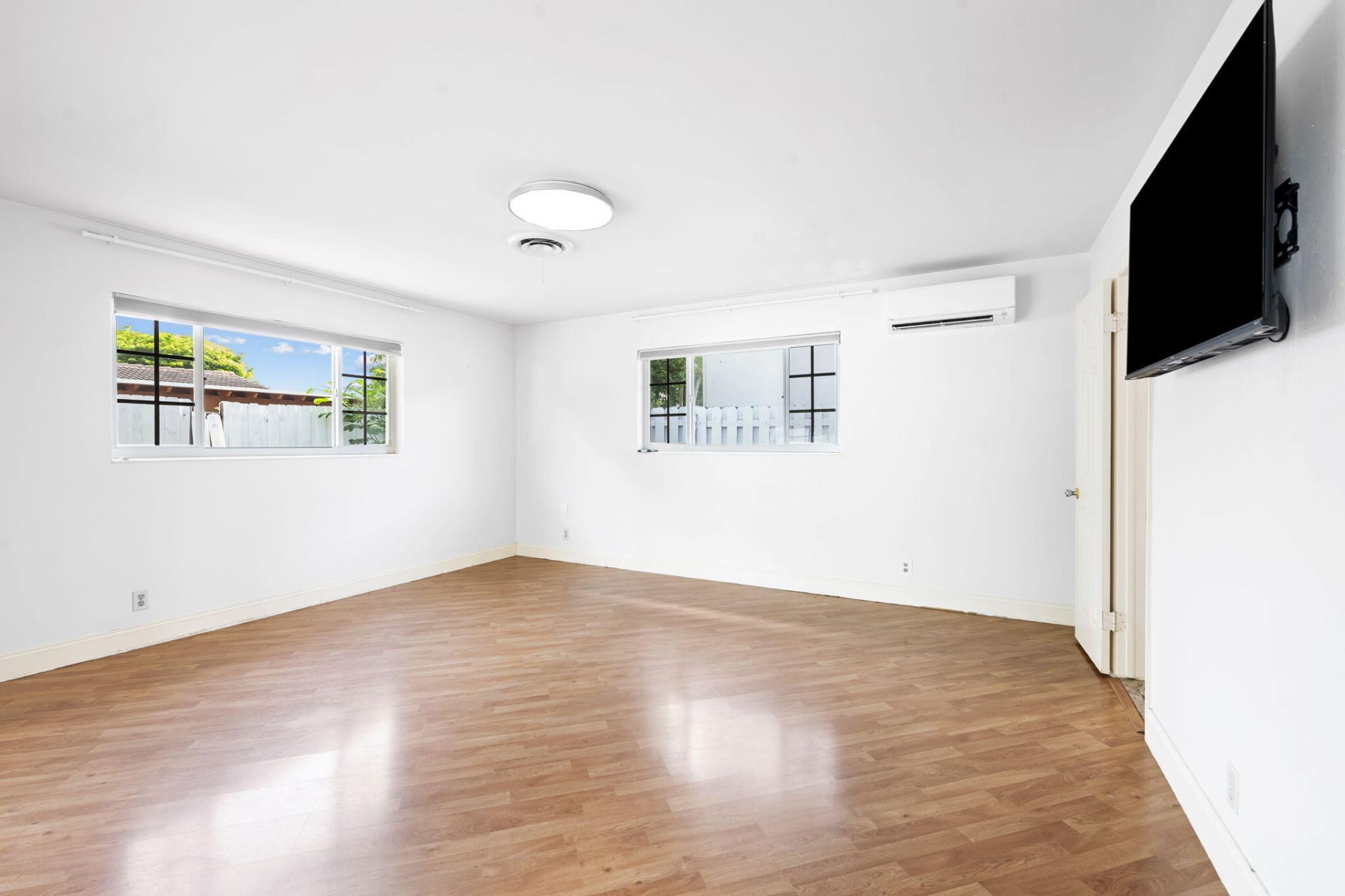2011 NE 55th Street, Fort Lauderdale, FL 33308 Photo