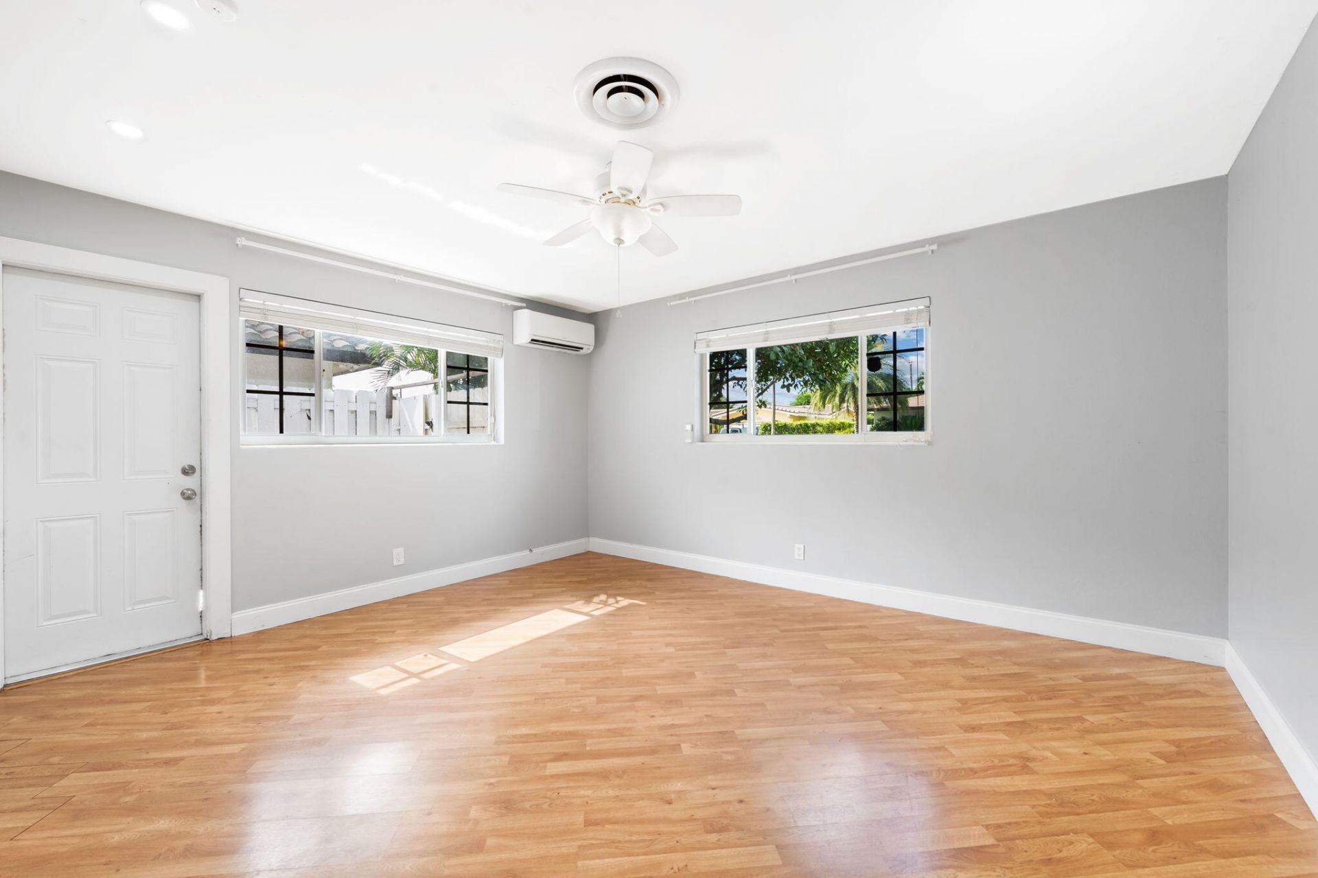 2011 NE 55th Street, Fort Lauderdale, FL 33308 Photo