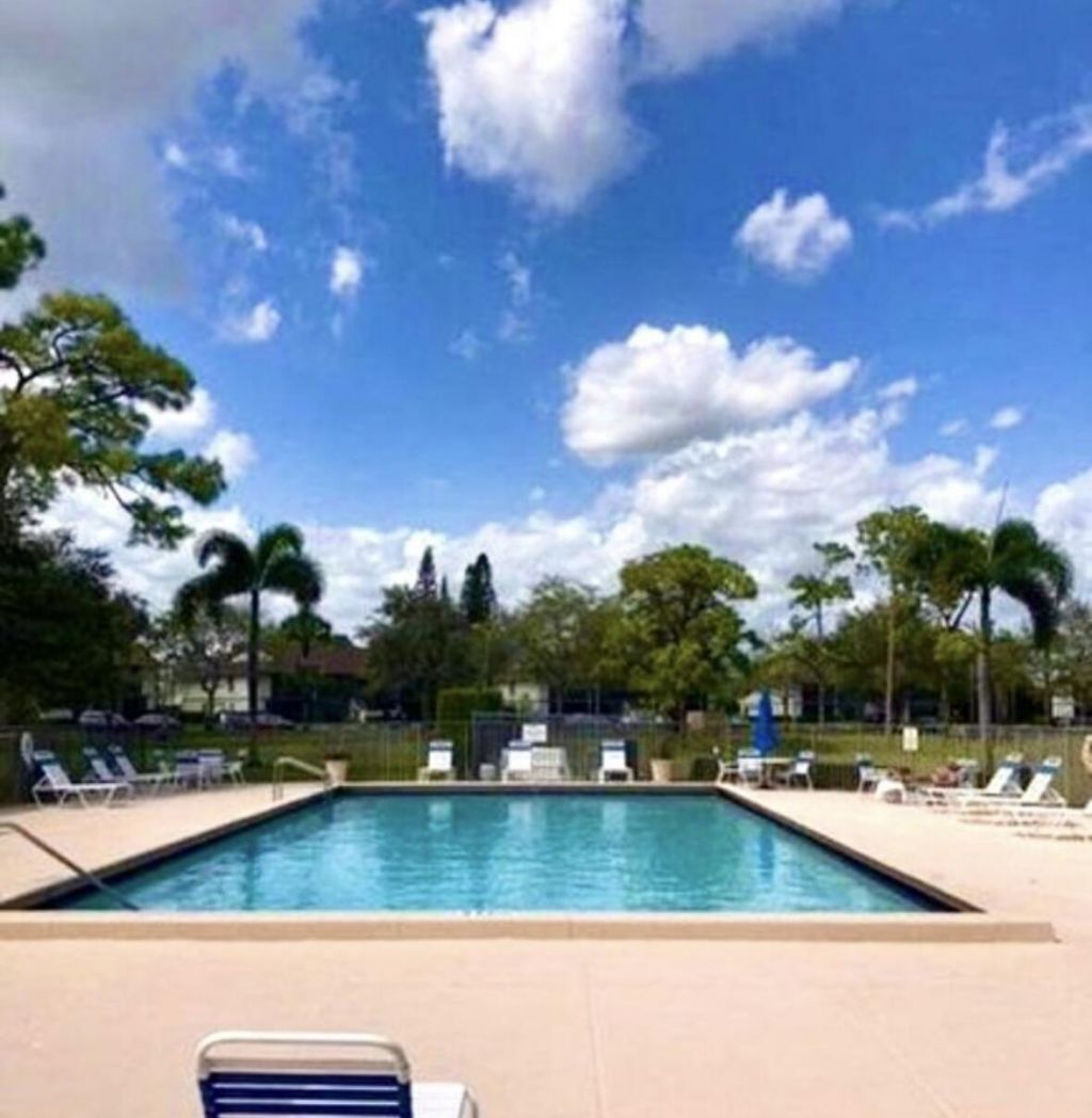 6271 Chasewood Drive, Unit B, Jupiter, FL 33458 Photo