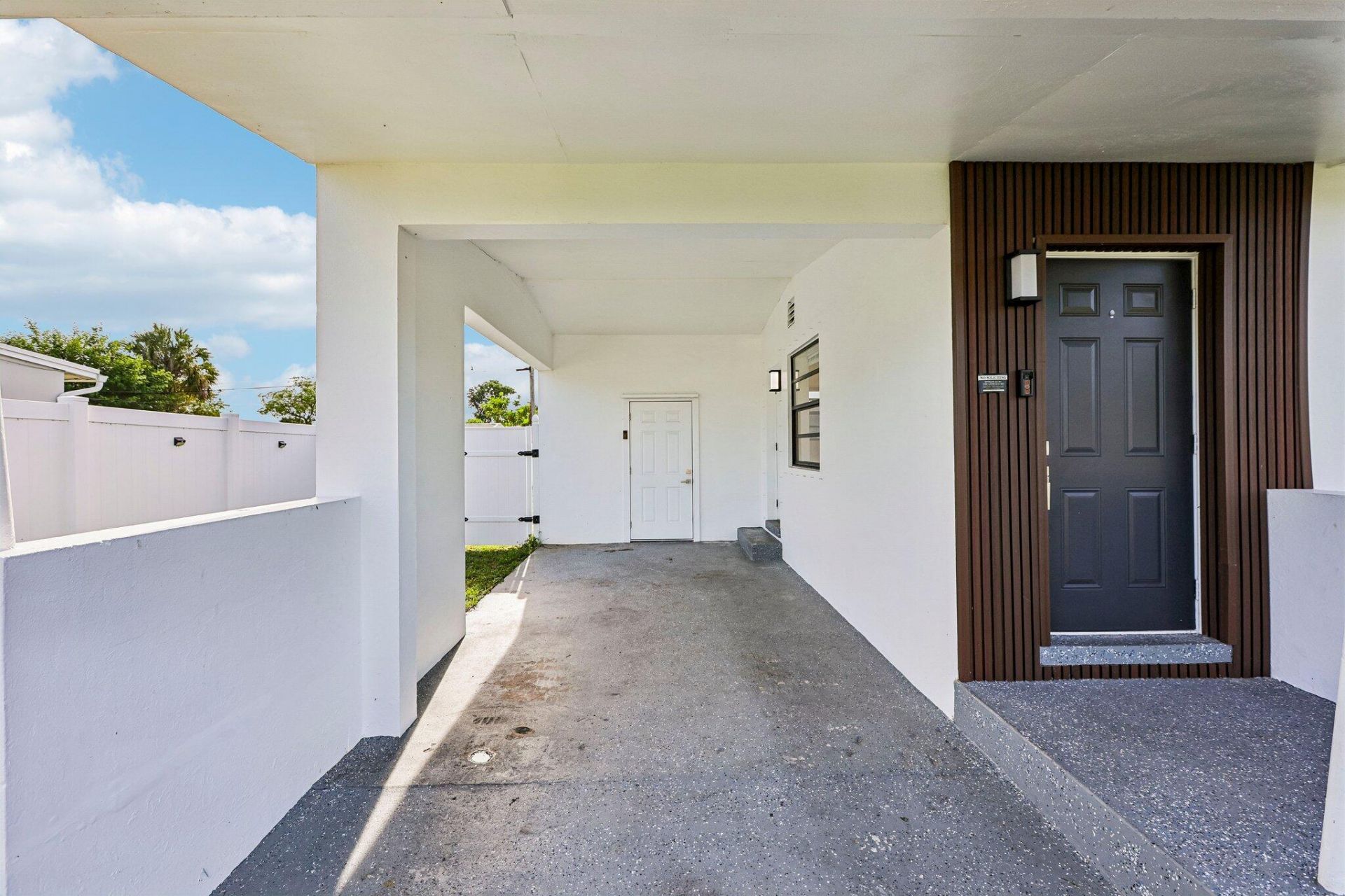 1200 NW 19th Avenue, Fort Lauderdale, FL 33311 Photo
