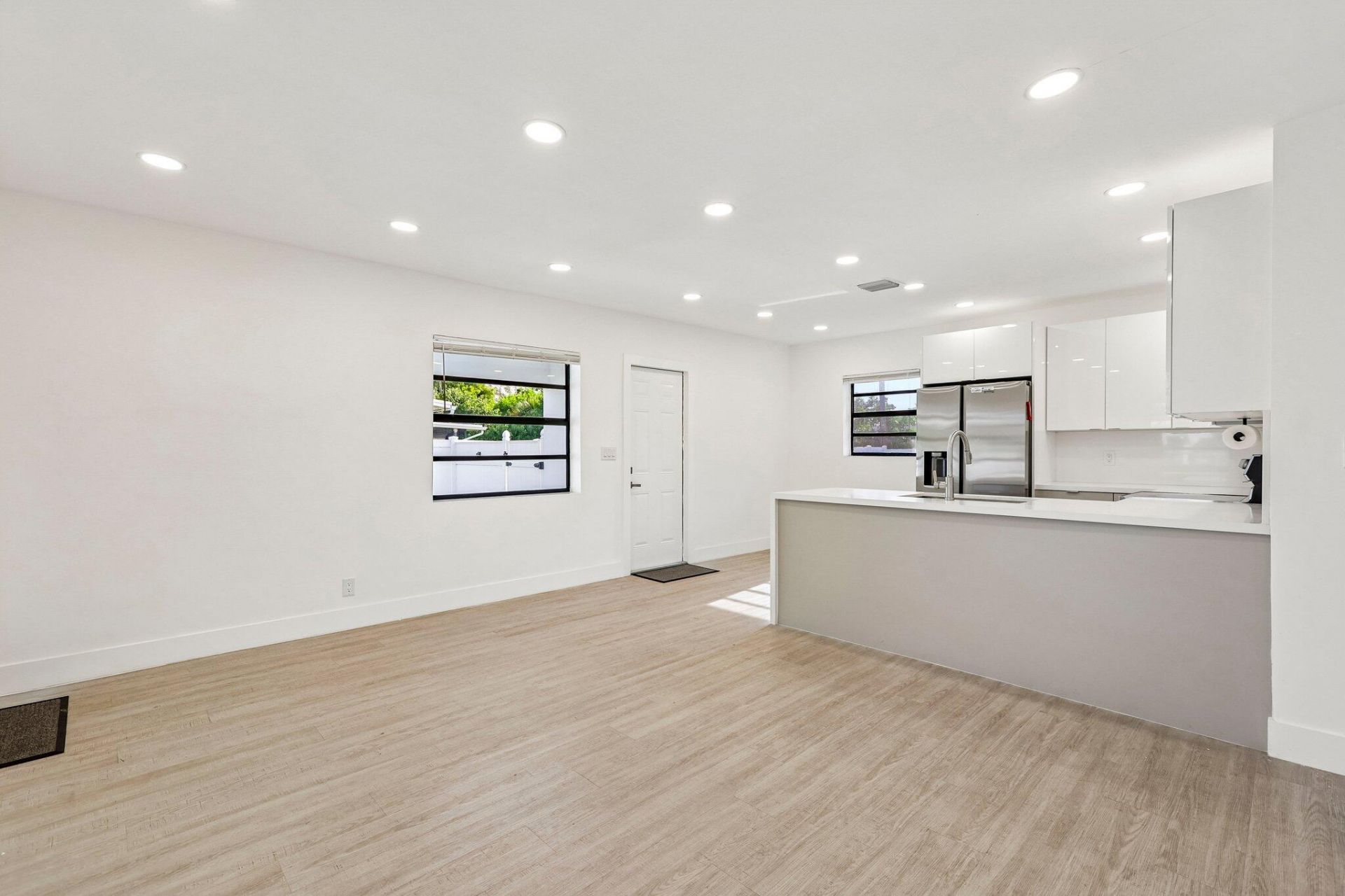 1200 NW 19th Avenue, Fort Lauderdale, FL 33311 Photo