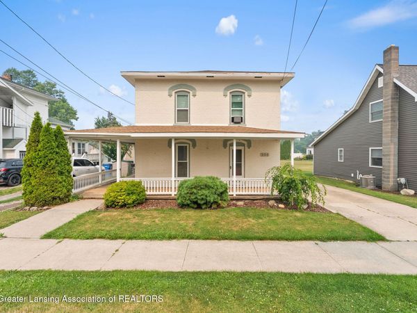 205 High Street, Laingsburg, MI 48848