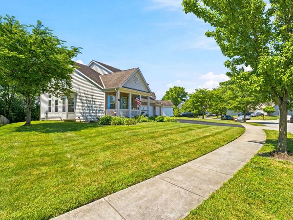 327 Pagoda Court, Pickerington, OH 43147