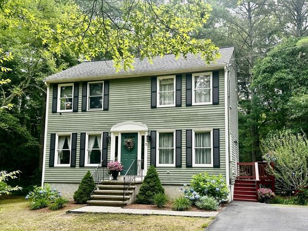 71 Harvey St, Taunton, MA 02780