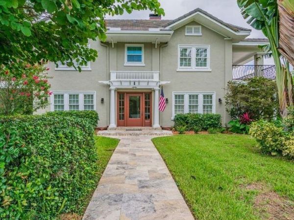 209 13TH AVENUE N, ST PETERSBURG, FL 33701