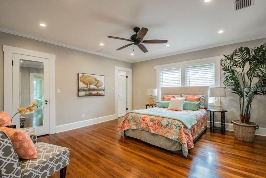 209 13th Avenue N, Saint Petersburg, FL 33701 Photo