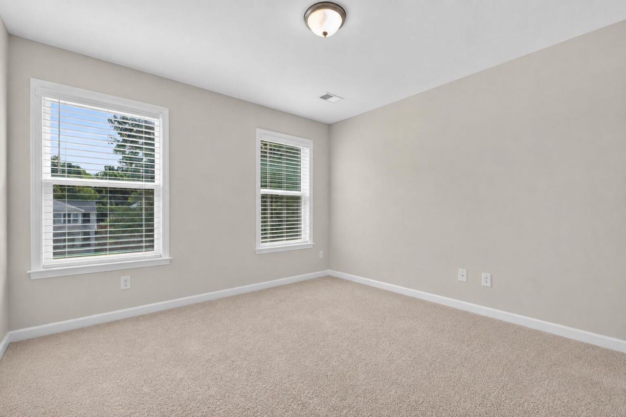 235 Silk Oak Drive Photo 15