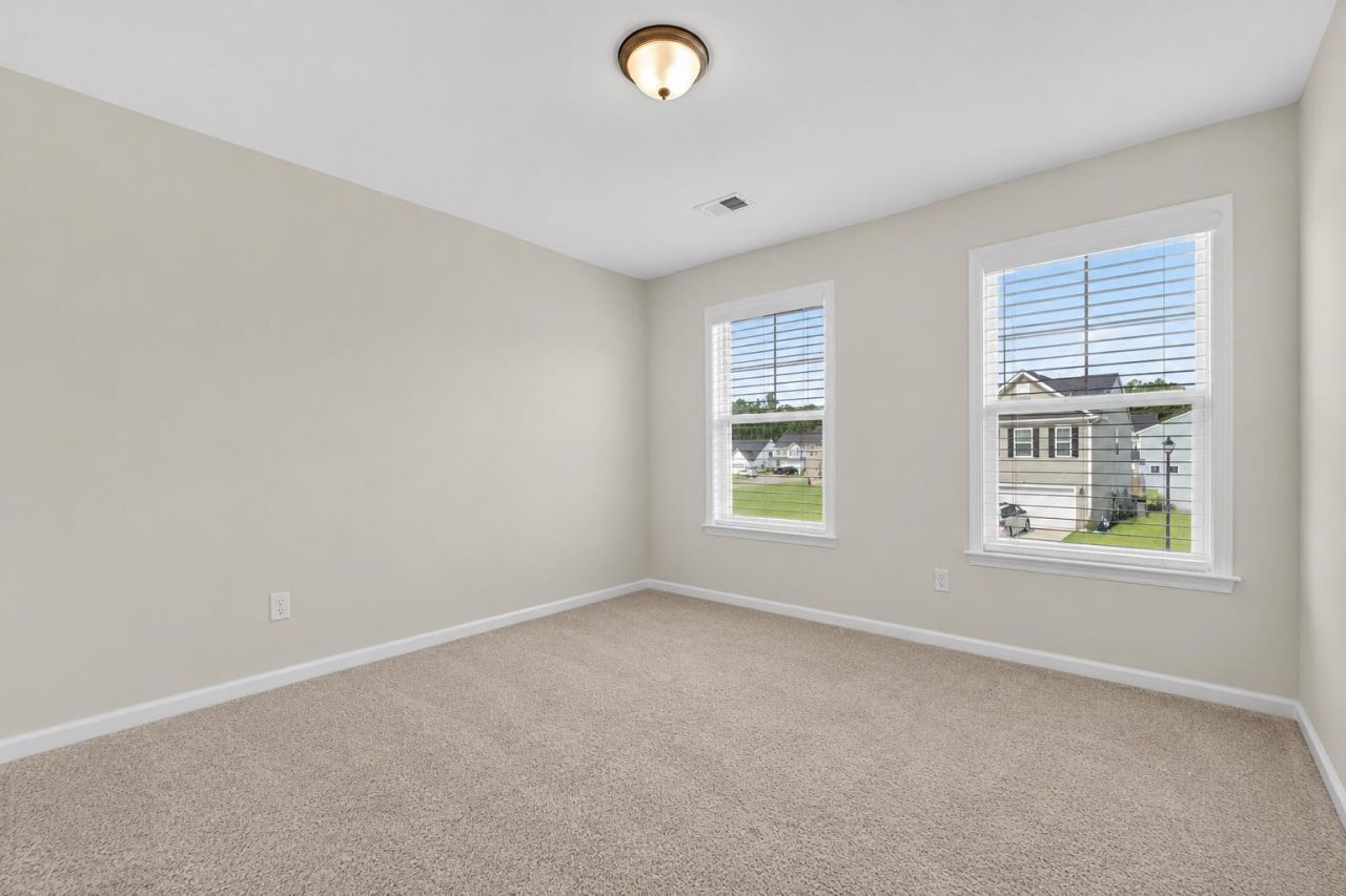 235 Silk Oak Drive Photo 16