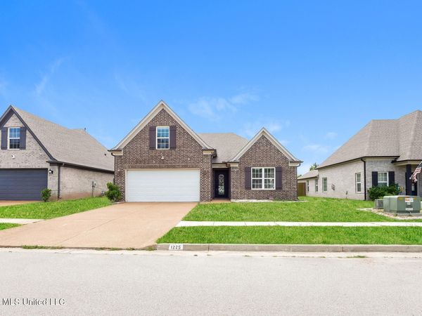 1225 Mcmillan Road, Southaven, MS 38671