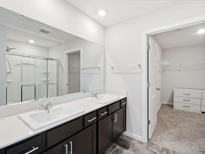 5049 Lakeview Drive, Hamilton Twp, OH 45152 Photo 36
