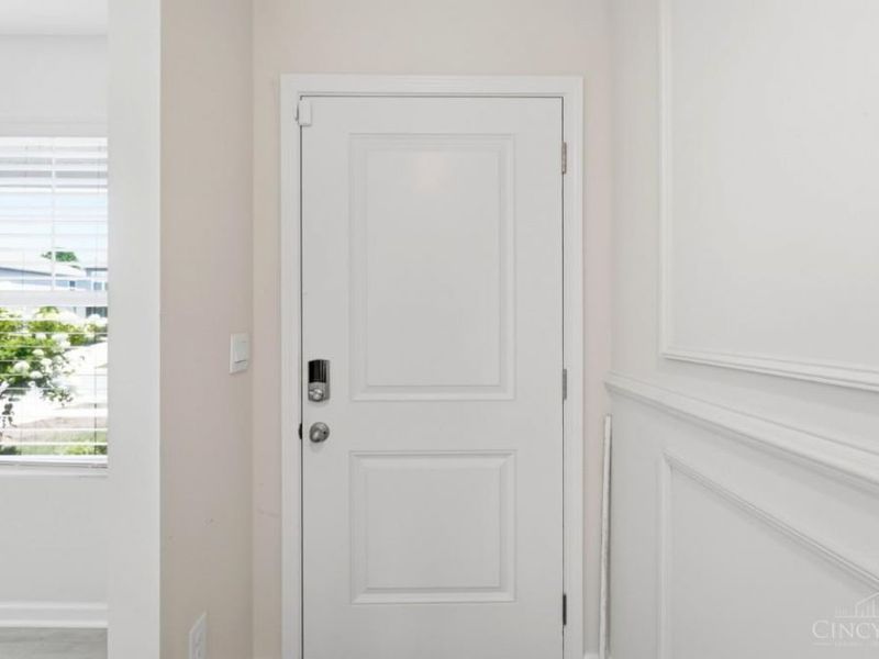 5049 Lakeview Drive, Hamilton Twp, OH 45152 Photo 5