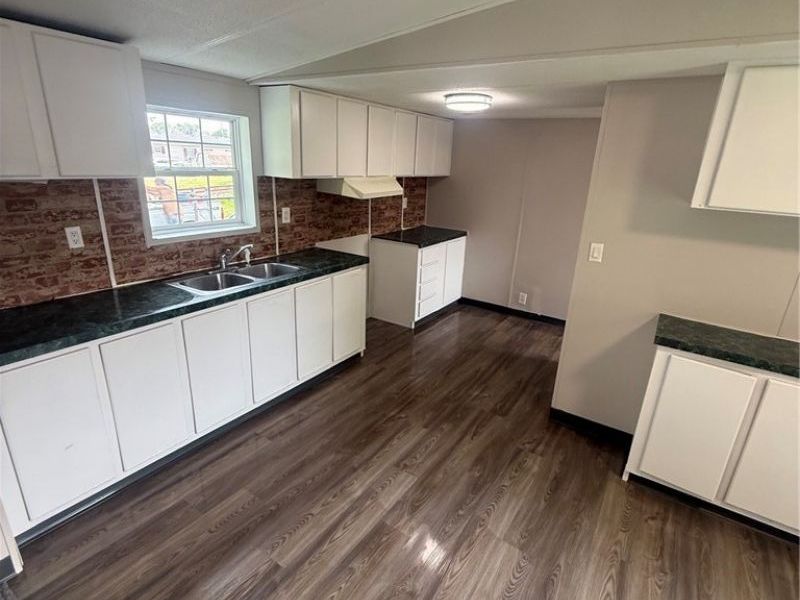 40 N Canal Street, Frazeysburg, OH 43822 Photo 5