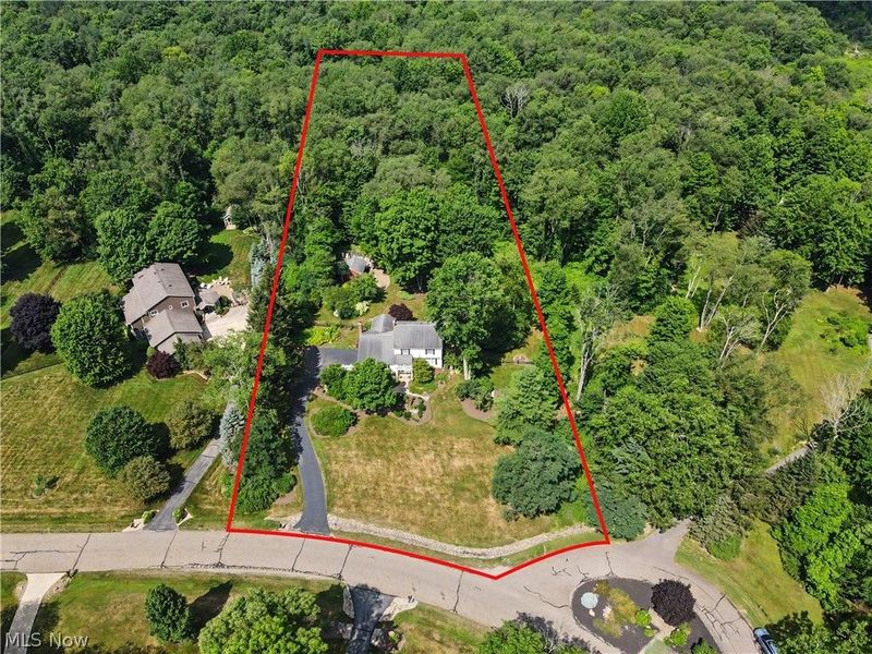 15884 Arbor Trail, Newbury, OH 44065 Photo 2