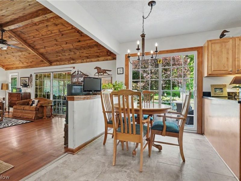 15884 Arbor Trail, Newbury, OH 44065 Photo 9