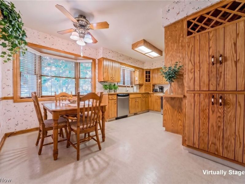 1094 N Pasadena Avenue, Elyria, OH 44035 Photo 10