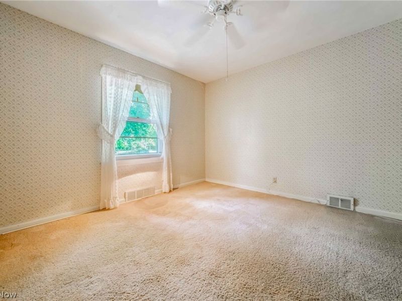 1094 N Pasadena Avenue, Elyria, OH 44035 Photo 25