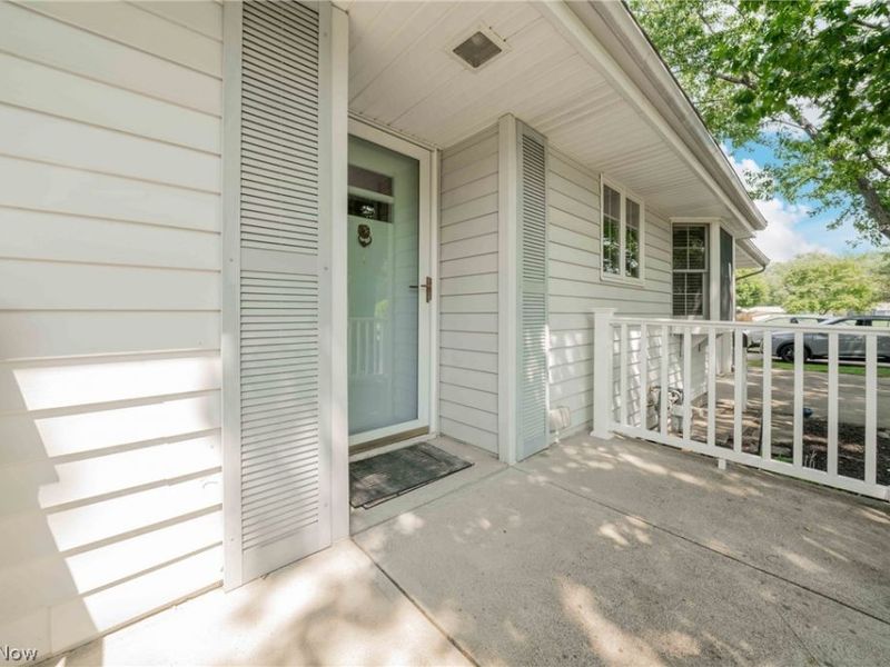 1094 N Pasadena Avenue, Elyria, OH 44035 Photo 4