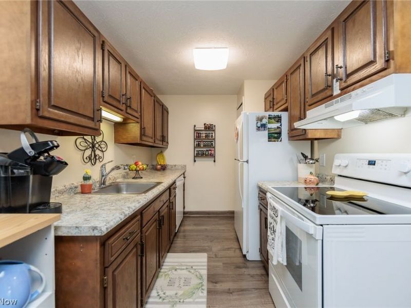 9840 Sunrise Boulevard, Unit S-30, North Royalton, OH 44133 Photo 11