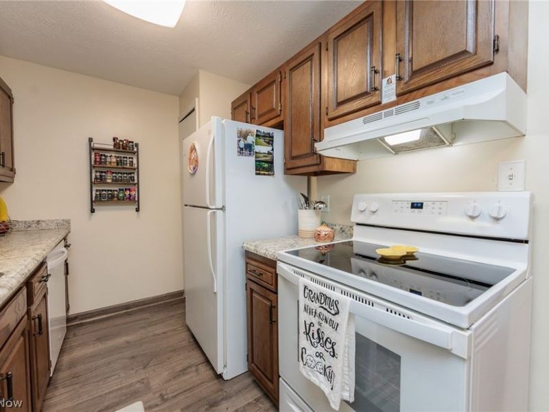 9840 Sunrise Boulevard, Unit S-30, North Royalton, OH 44133 Photo 13