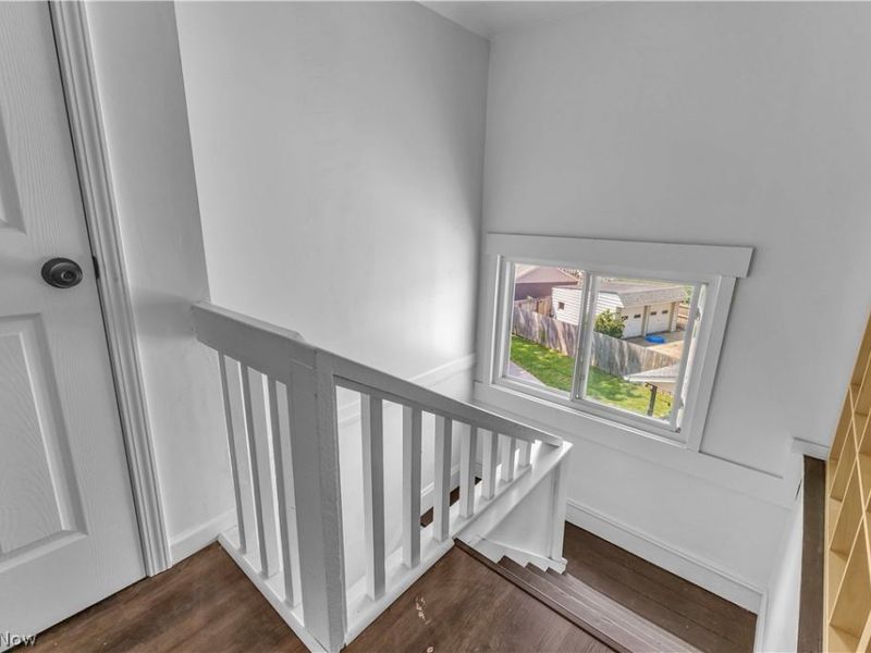 4270 Valley Road, Cleveland, OH 44109 Photo 17