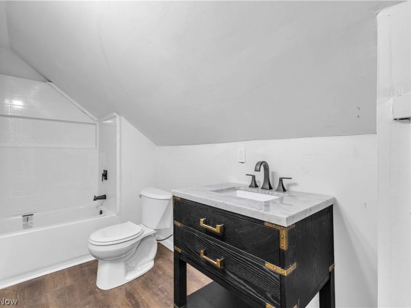 4270 Valley Road, Cleveland, OH 44109 Photo 18