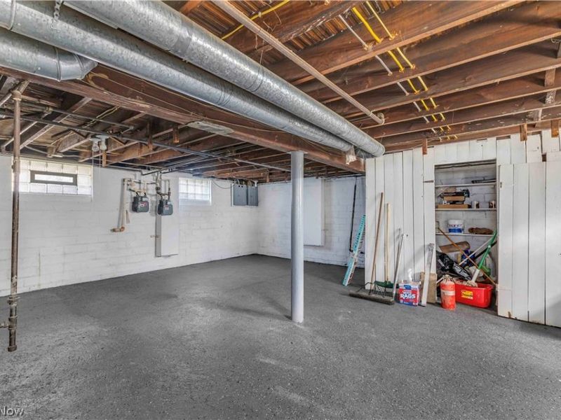 4270 Valley Road, Cleveland, OH 44109 Photo 22