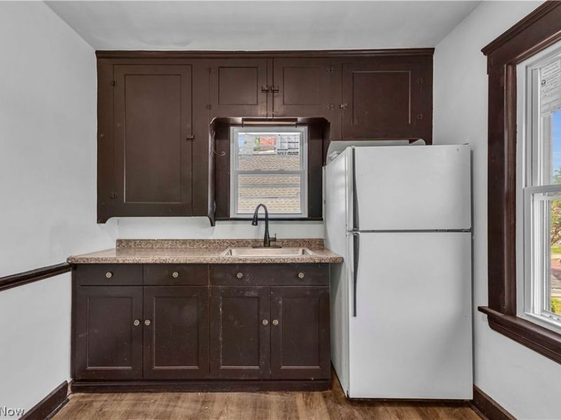 4270 Valley Road, Cleveland, OH 44109 Photo 5
