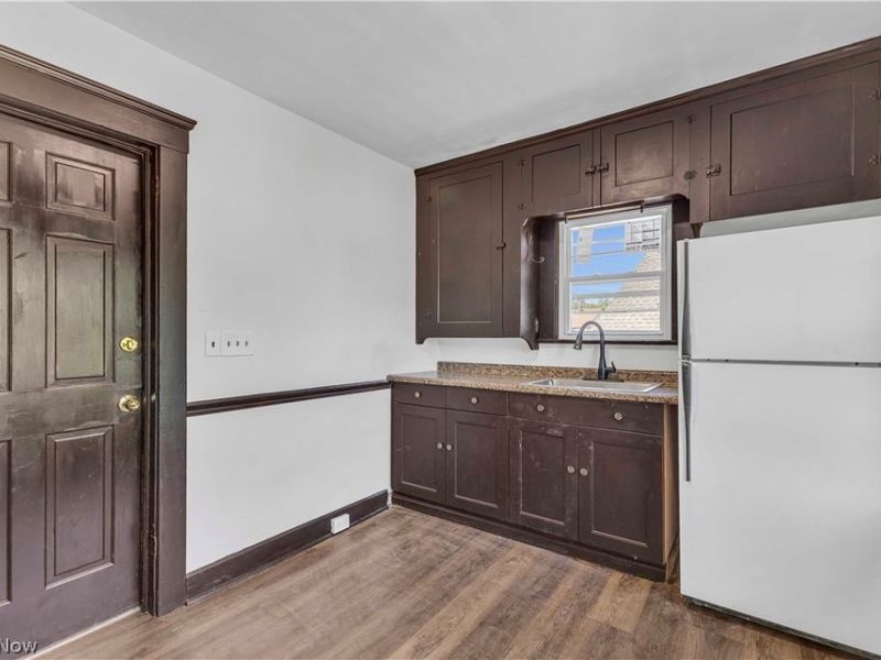4270 Valley Road, Cleveland, OH 44109 Photo 6